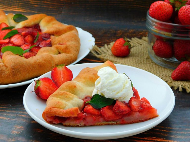 Strawberry galette